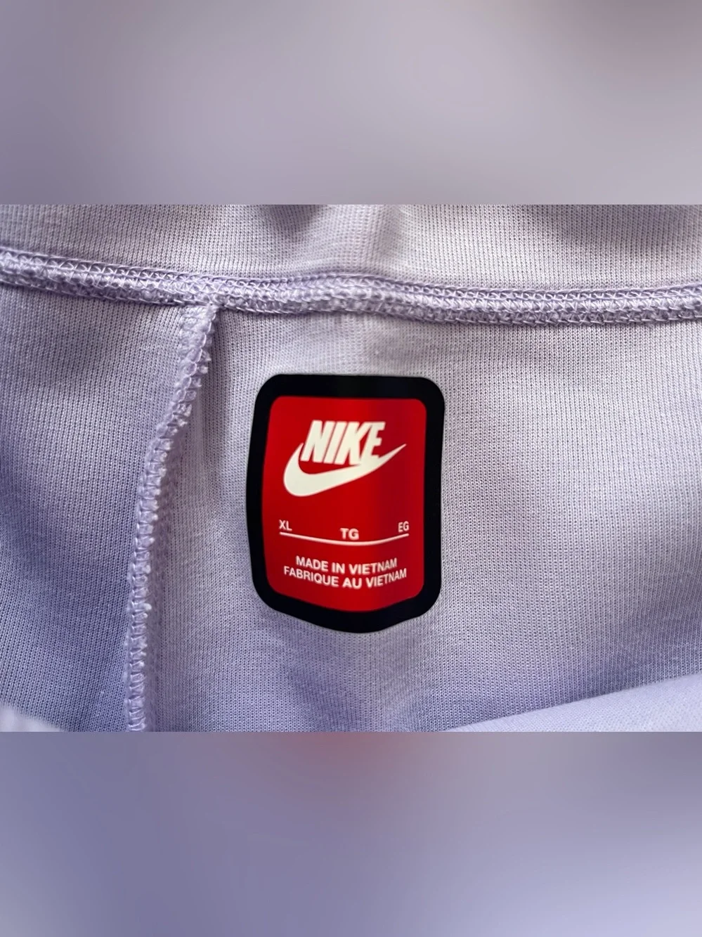 Size XL Mens Nike Sportswear Tech Fleece Shorts Lilac Purple FB8171-515